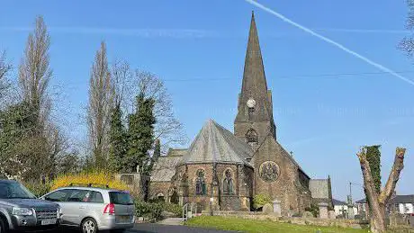 Photo de The Parish Church of All Saints' Higher Walton