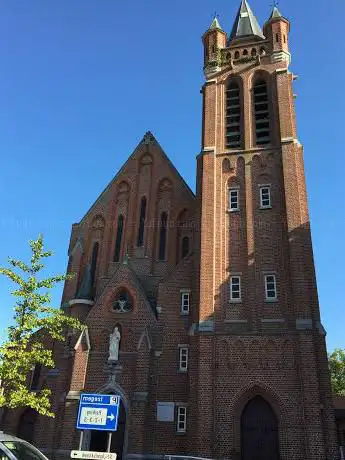 Photo de Église du Sacré-Coeur d'Iseghem