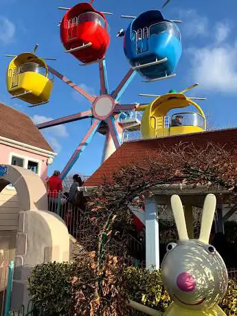 Photo de Miss Rabbit's Helicopter Flight