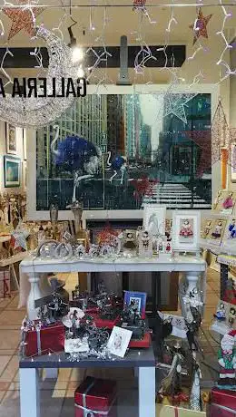 Photo de Galleria Arcieri Arte & Cornice