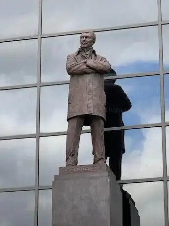 Photo de Statute of Sir Alex Ferguson