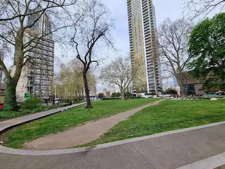 Photo de St Mary's Churchyard