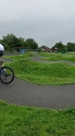 Photo de Josh's Jumps Bike Track