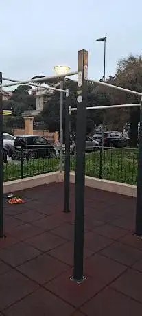 Photo de Parco attrezzato per ginnastica
