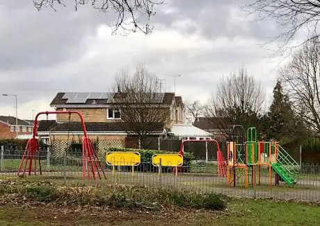 Clarendon Drive Play Area