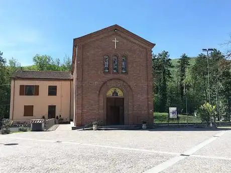 Photo de Chiesa della Madonna Pellegrina
