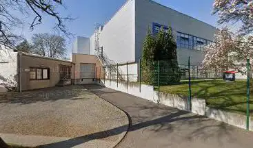 Performing Arts Center - STJ International School