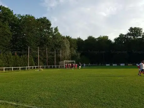 Terrain de Football Saint-Sauveur