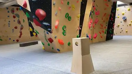 À BLOC