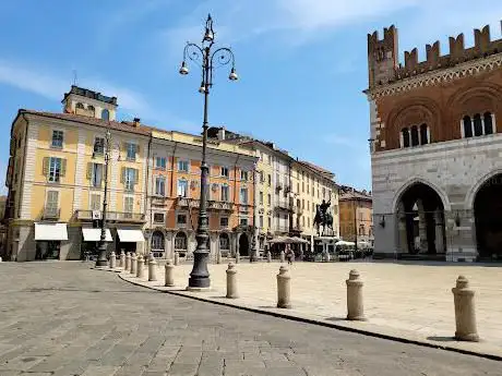 Piazza dei Cavalli