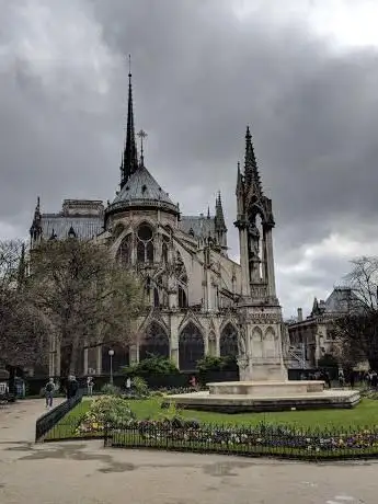 Photo de Square Jean-XXIII