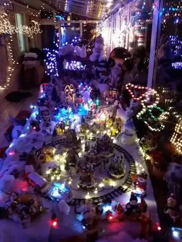 Photo de Maison du Père Noël à BUGNICOURT