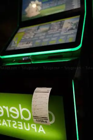 Codere Apuestas Corner en Estacion Locomia