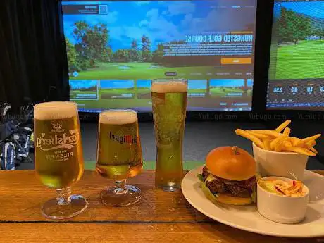 Photo de Virtual Golf Lounge
