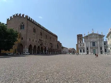 Piazza Sordello