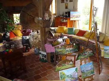 Photo de Atelier - Galerie Le Pressoir à Beuzeville