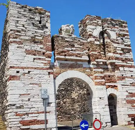 Porta Cisalpina