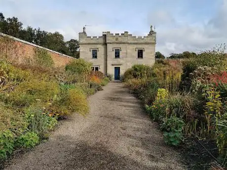 Photo de Walled Garden Floors Castle