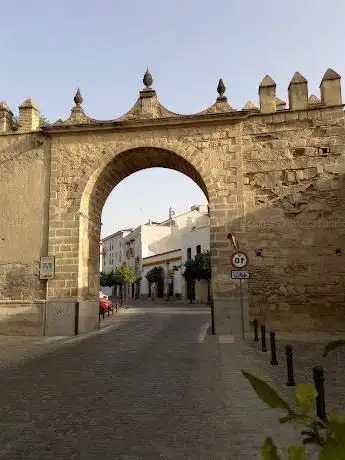 Photo de Arco de la muralla del Arroyo