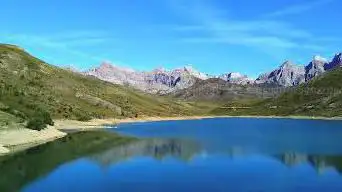 Photo de Embalse de Escarra