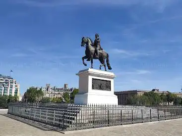 Photo de Equestrian Statue of Henri IV