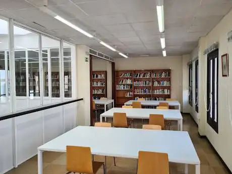 Photo de Biblioteca Pública Luis Berenguer