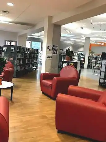Photo de Library De L'aurence
