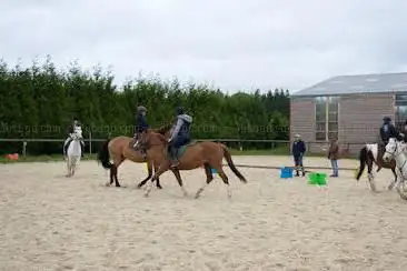 Gîte Les chevaux de Saint Victor et Centre équestre