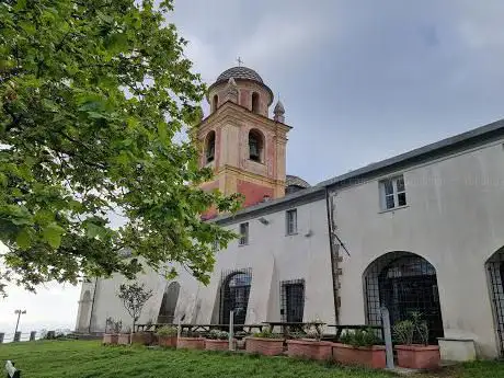 Photo de Santuario di Nostra Signora di Montenero