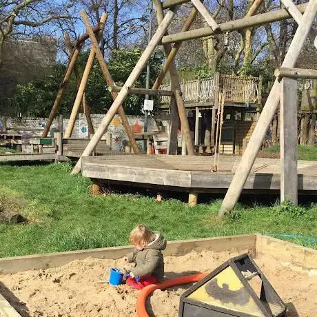 Photo de Lumpy Hill Adventure Playground
