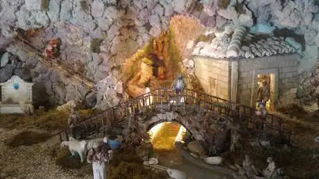 Photo de Presepe nella grotta Giovanni Marinero