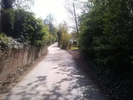 Photo de Old Eea Brook Lane