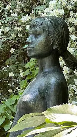 Beeld de danspas Giacomo Manzu 1950