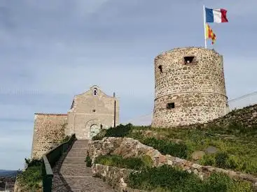 Photo de Tour du vieux chateau fort