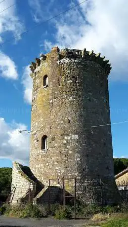 Photo de la Torre di Monterazzano