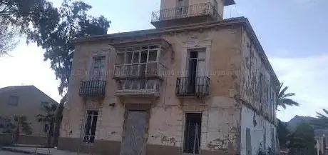 Photo de Plaza Victoria Monche