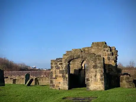Photo de Holy Cross Church ruins