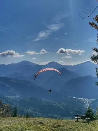 Photo de VzletiÅ¡Äe DraÅ¾goÅ¡ka Gora