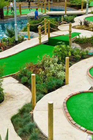 Photo de Jurassic Encounter Adventure Golf