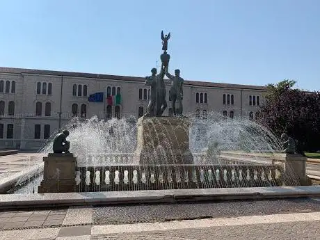 Photo de Palazzo delle Statue