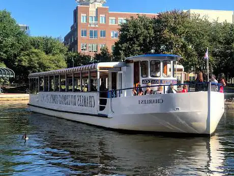 Photo de Charles Riverboat Company