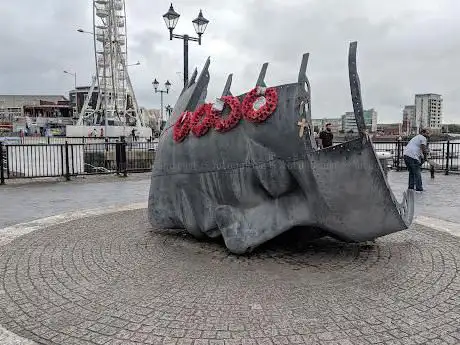 Merchant Seaman's Memorial - Cardiff Bay Art Trail