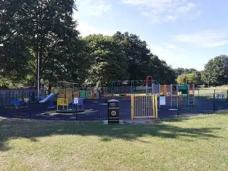 Photo de Childrens Playground