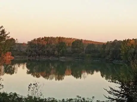 Photo de Lago di Ghiarole