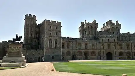 Photo de The State Apartments