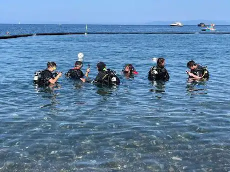 Karibu Diving & Travel