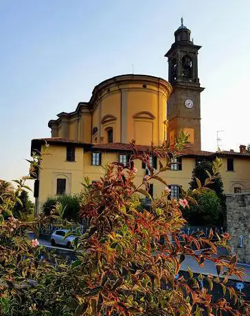 Photo de Parrocchia S. Andrea Apostolo