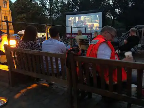 NEW Sommerkino im Schloss Rheydt