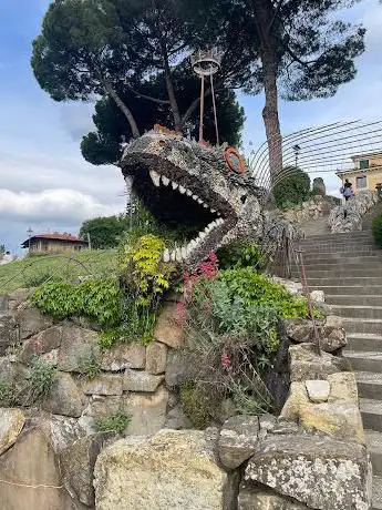 Photo de Dragone del Giardino dell'Orticoltura