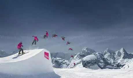 Photo de SKYLINE SNOWPARK Schilthorn
